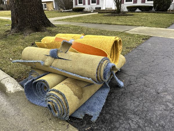 Carpet Haul Away Service in Daytona Beach